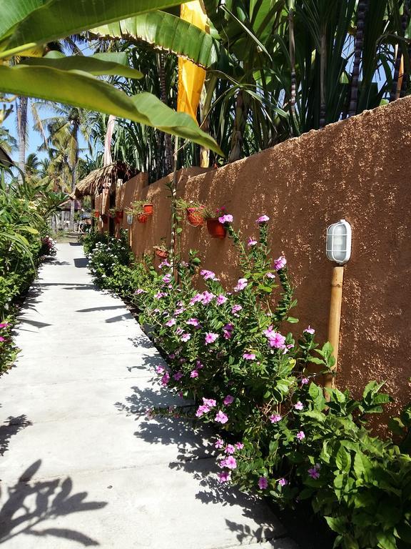 Santan Gili Cottages Gili Trawangan Exterior photo
