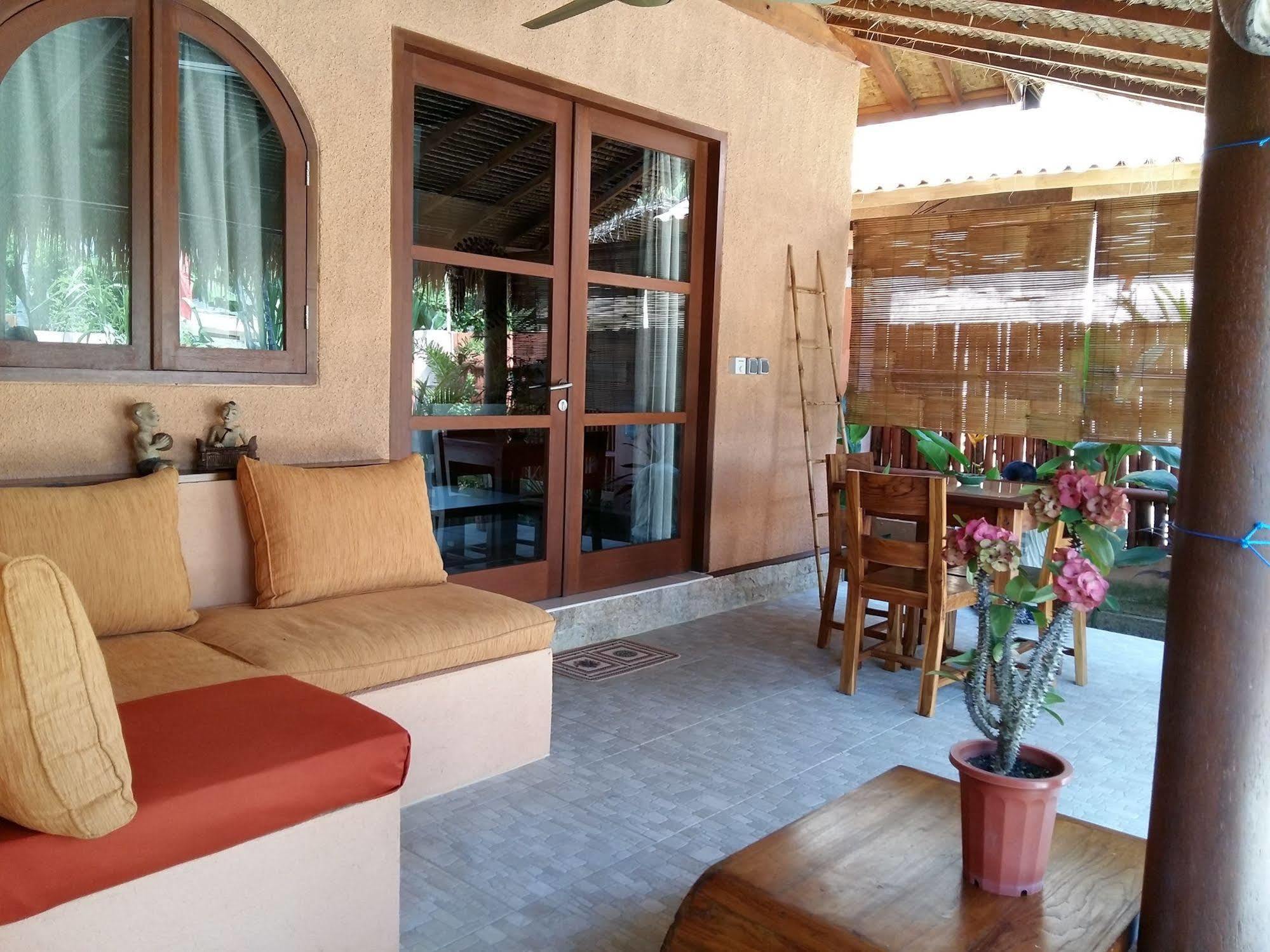 Santan Gili Cottages Gili Trawangan Exterior photo